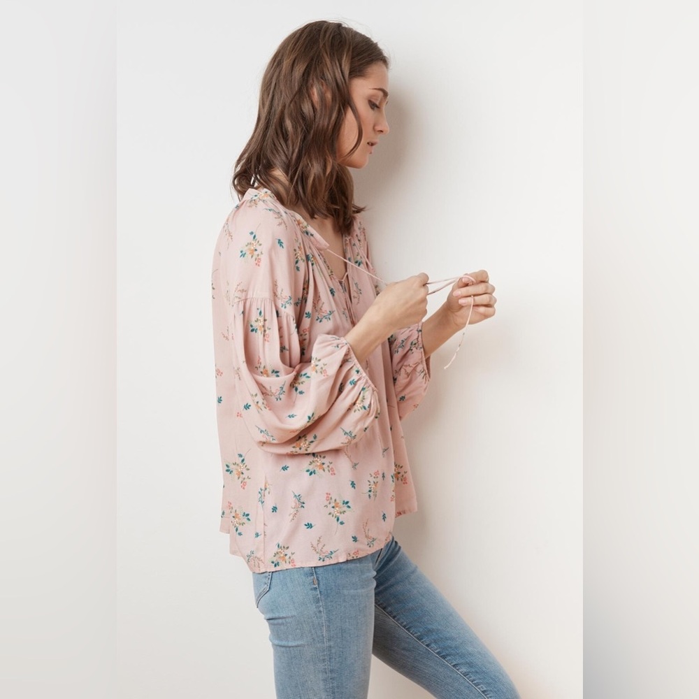 Velvet Sanderine Floral Print Peasant Top - Picture 4 of 9